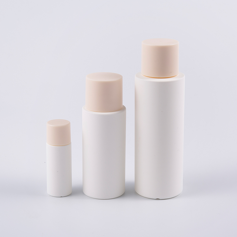 10 ml PE fles met verzachtende lotion met flip-dop Compacte cosmetische container op reisformaat voor huidverzorging en toner 10 ml PE fles met verzachtende lotion met flip-dop Compacte cosmetische container op reisformaat voor huidverzorging en toner