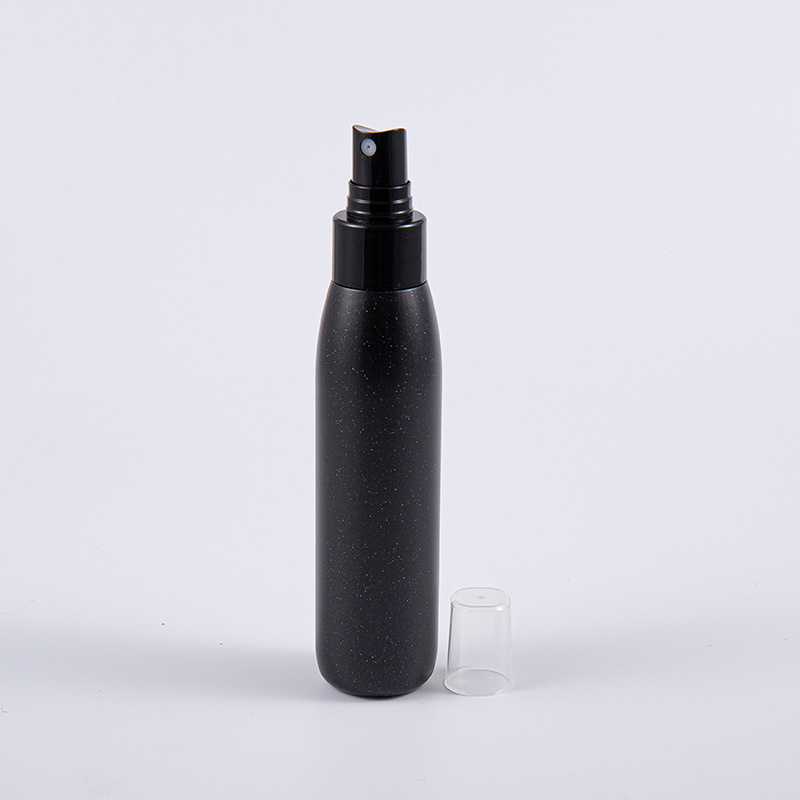 PE-fles van 100 ml en 250 ml – zwart met plastic pompdispenser met parelafwerking