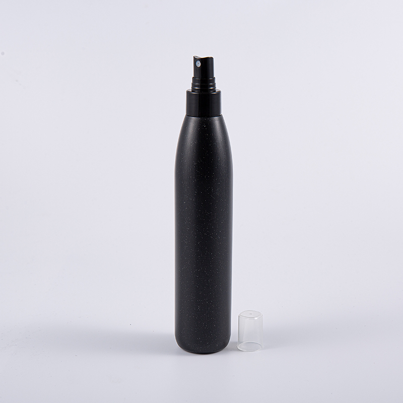 PE-fles van 100 ml en 250 ml – zwart met plastic pompdispenser met parelafwerking