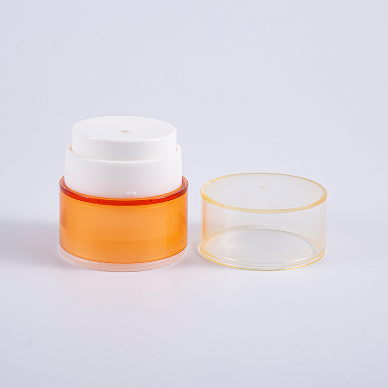 Hervulbare vacuümzalfpotje met binnenventiel van 50 ml
